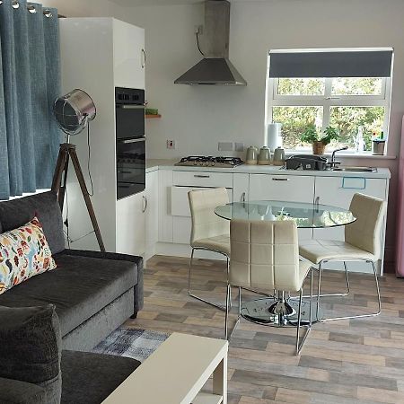 Bunlin Heights Self Catering Studio Милфорд Екстериор снимка