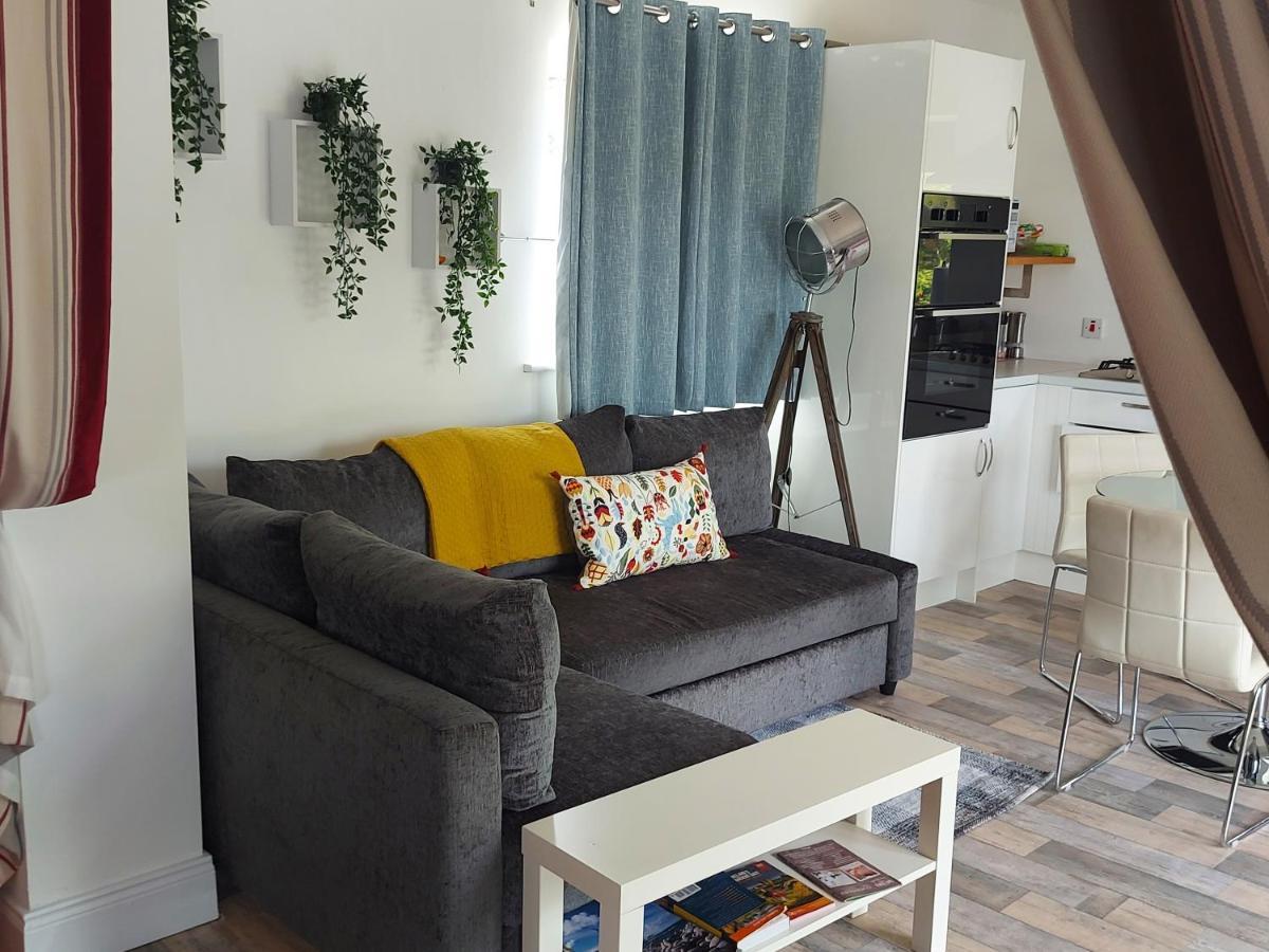 Bunlin Heights Self Catering Studio Милфорд Екстериор снимка