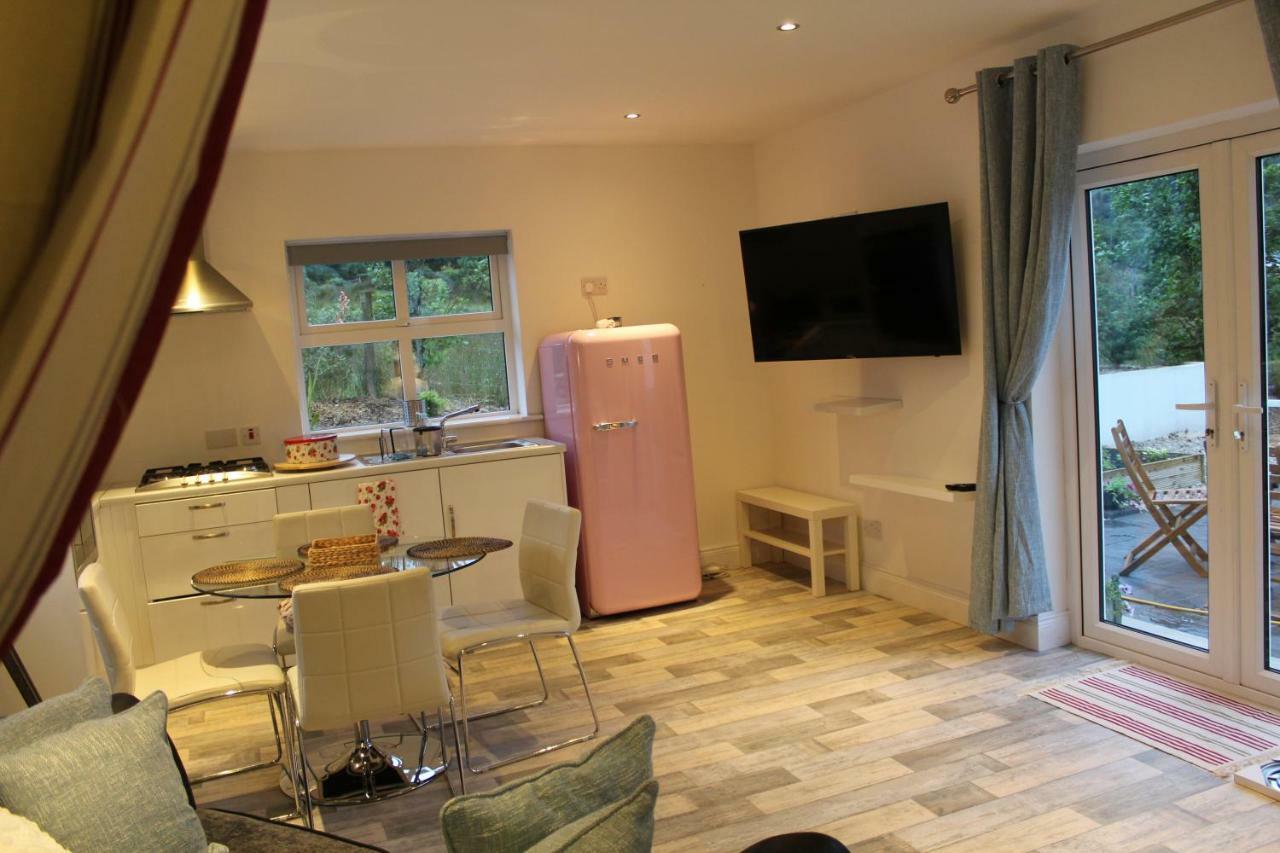 Bunlin Heights Self Catering Studio Милфорд Екстериор снимка